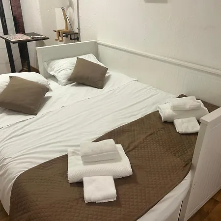 Domus Laura Rione Monti Apartamento *